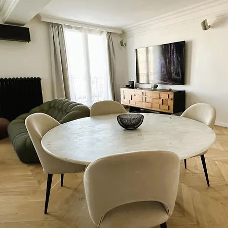 Luxury Apartment - 3 Bedrooms / Arc De Triomphe